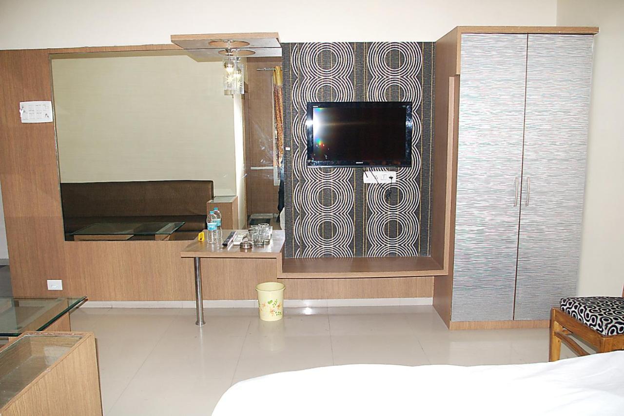 Chintamani Deluxe Yavatmal